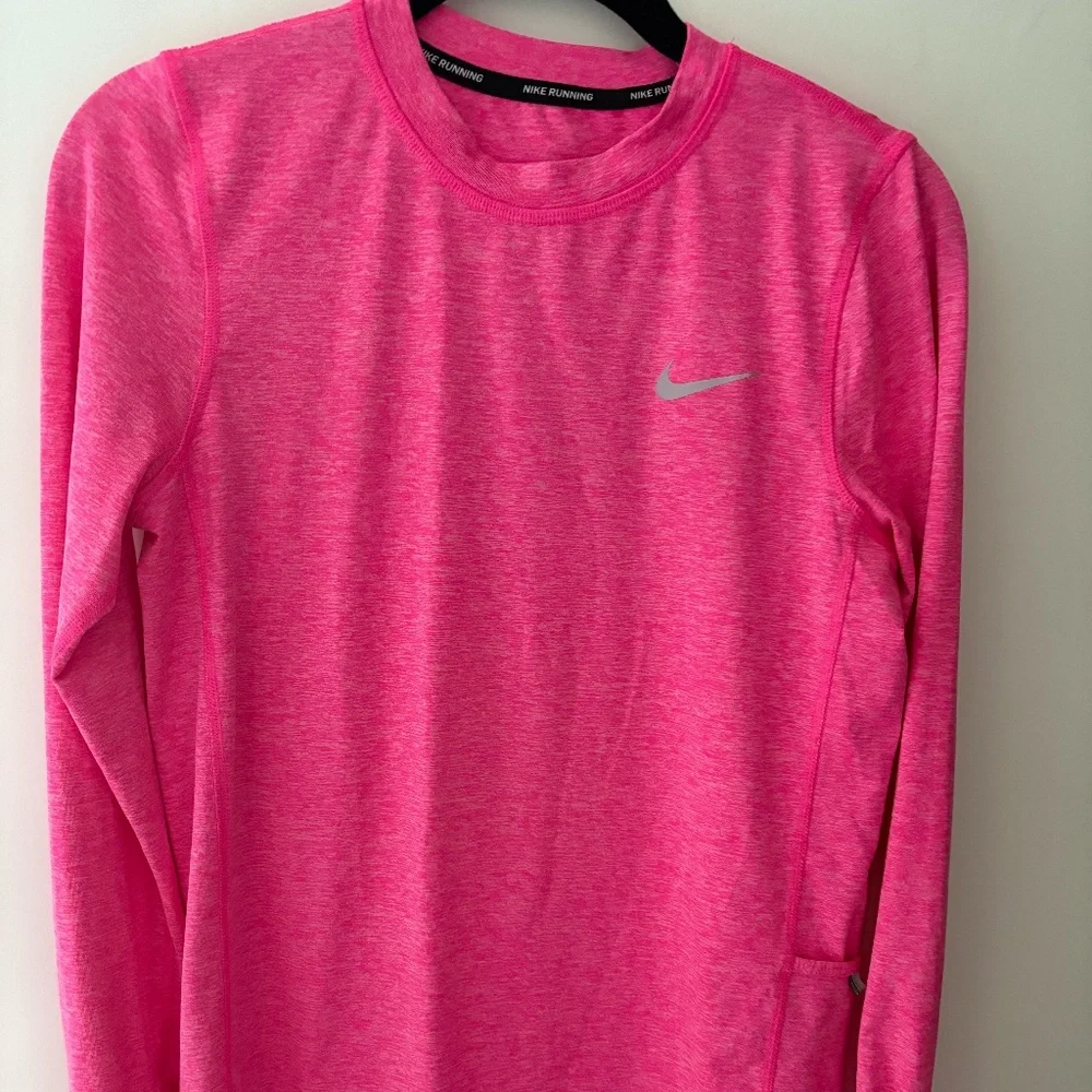Nike Womens Dri fit running top